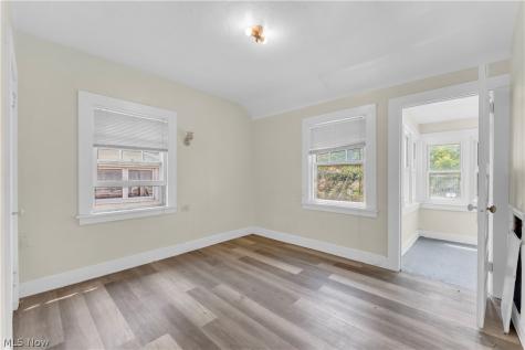 3208 Euclid Heights Boulevard Cleveland Heights OH 44118