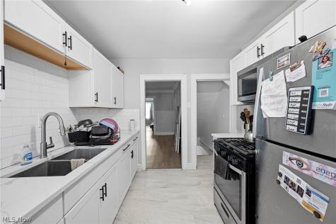 2834 Ludlow Road Cleveland OH 44120