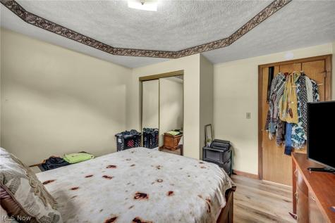 1202 Lawrence Road NE Canton OH 44705