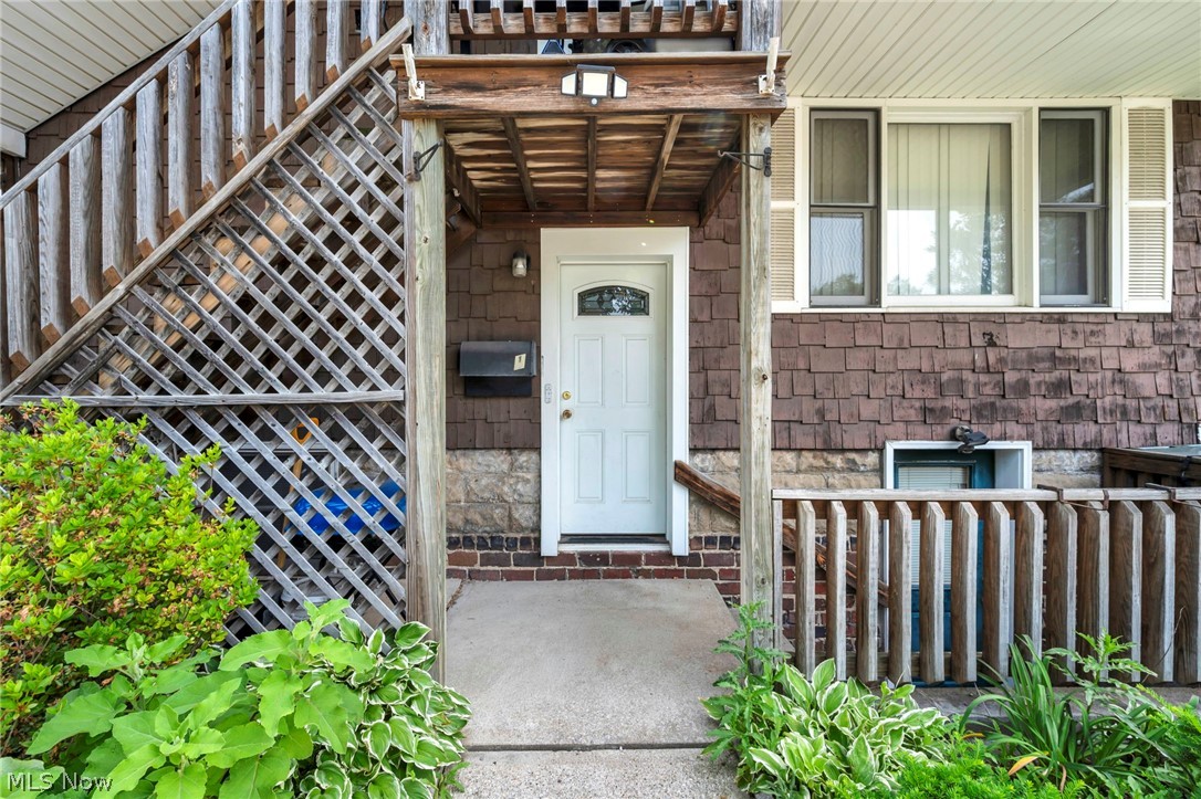 1202 Lawrence Road NE Canton OH 44705