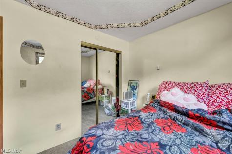 1202 Lawrence Road NE Canton OH 44705