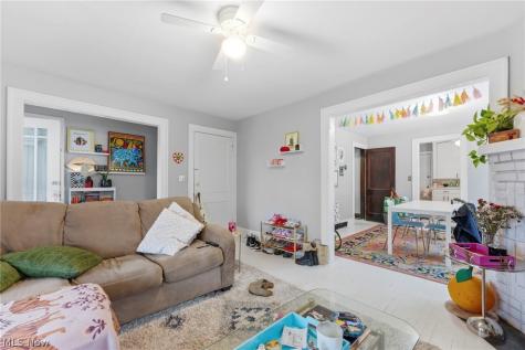 2161 Carabel Avenue Lakewood OH 44107