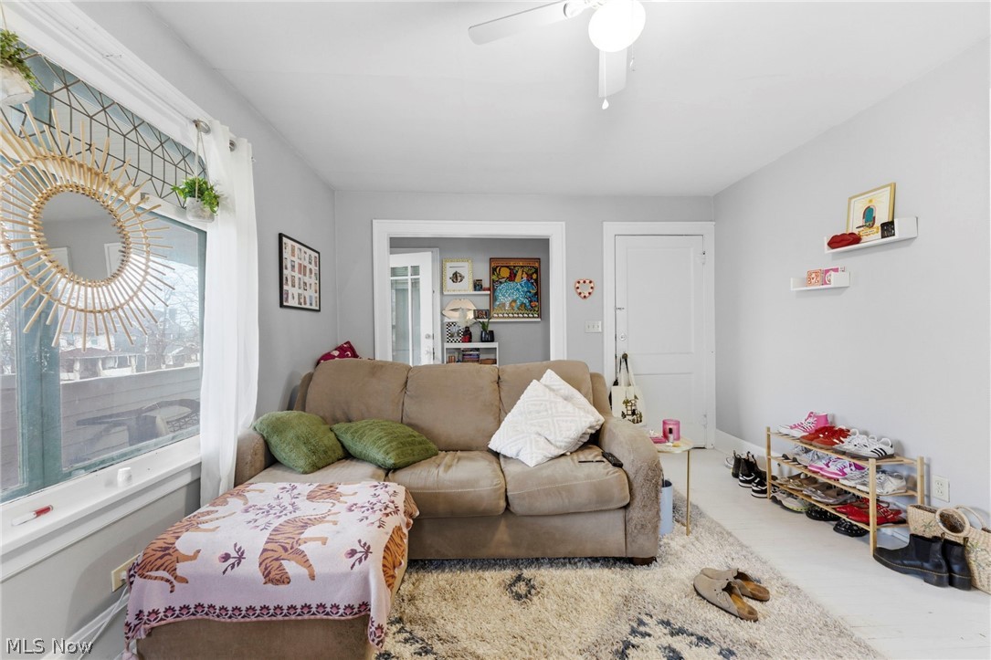 2161 Carabel Avenue Lakewood OH 44107