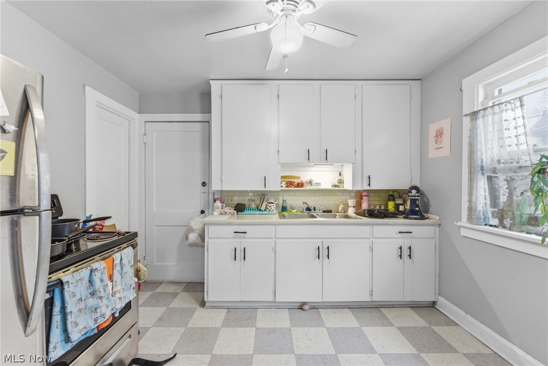 2161 Carabel Avenue Lakewood OH 44107