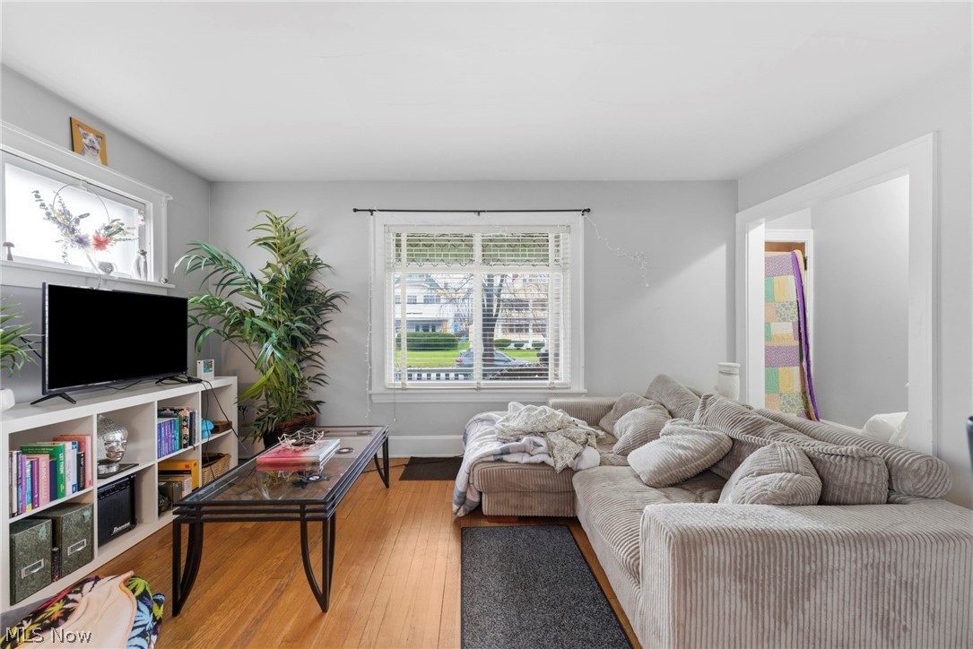 2161 Carabel Avenue Lakewood OH 44107