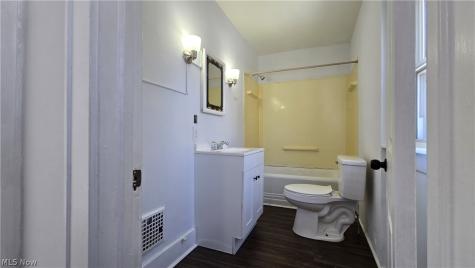 1516 Pennsylvania Avenue Steubenville OH 43952