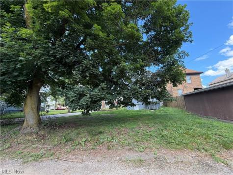 1516 Pennsylvania Avenue Steubenville OH 43952