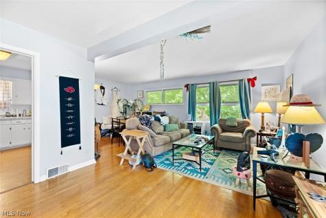 1768-1770 Liberty Drive Akron OH 44313