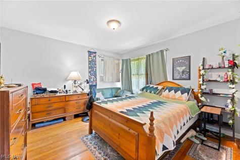 1768-1770 Liberty Drive Akron OH 44313