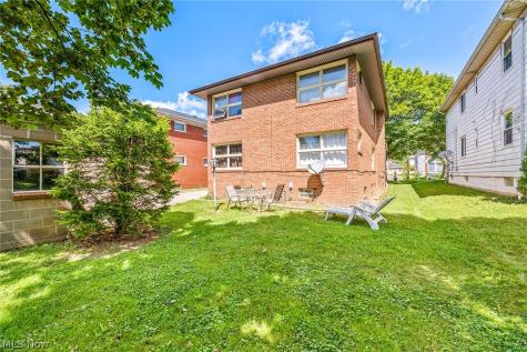 1768-1770 Liberty Drive Akron OH 44313