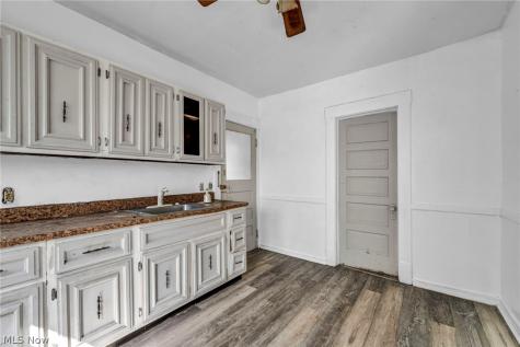 3468 W 62nd Street Cleveland OH 44102