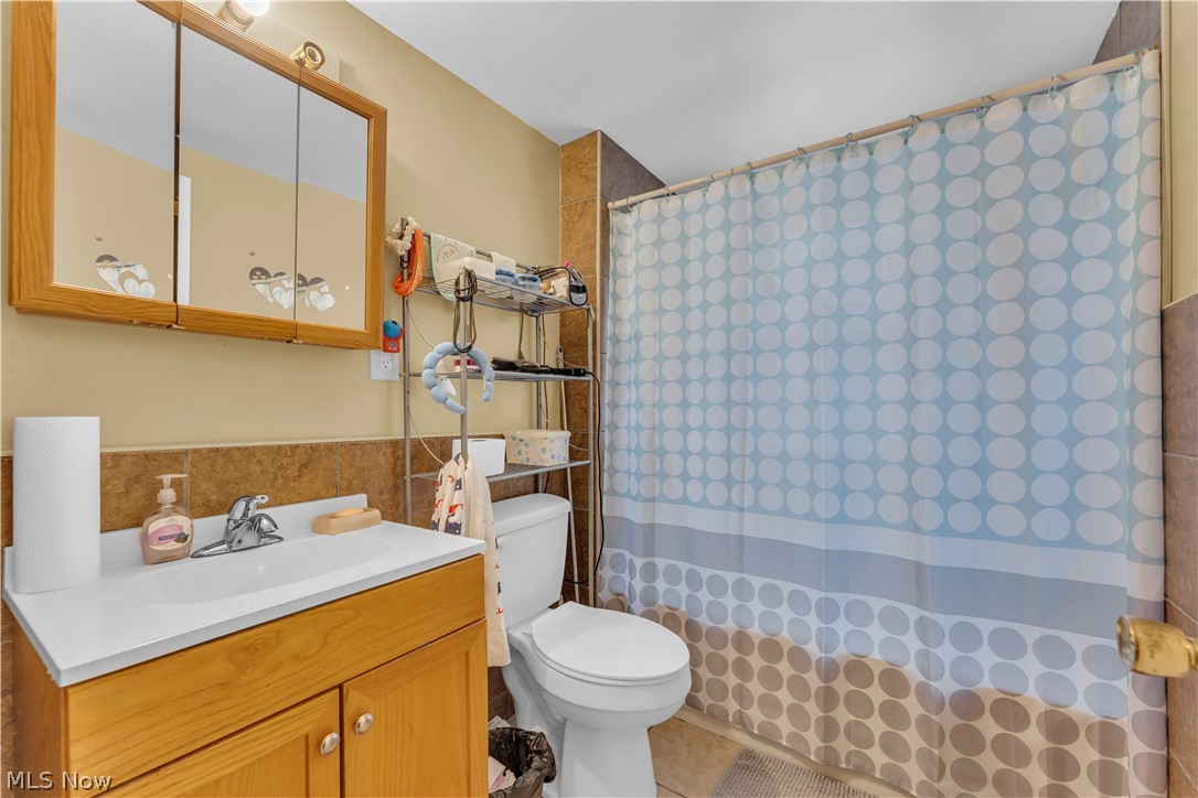 1108 E 143rd Street Cleveland OH 44110