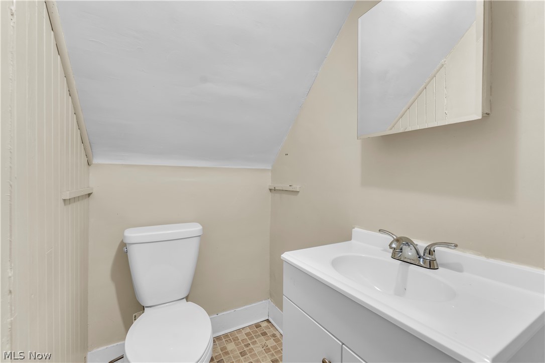 1108 E 143rd Street Cleveland OH 44110