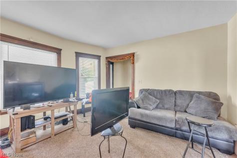 1108 E 143rd Street Cleveland OH 44110