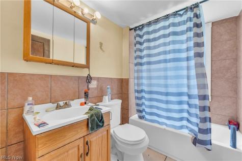 1108 E 143rd Street Cleveland OH 44110