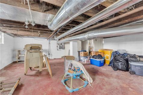 1108 E 143rd Street Cleveland OH 44110