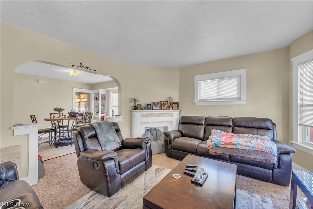1108 E 143rd Street Cleveland OH 44110