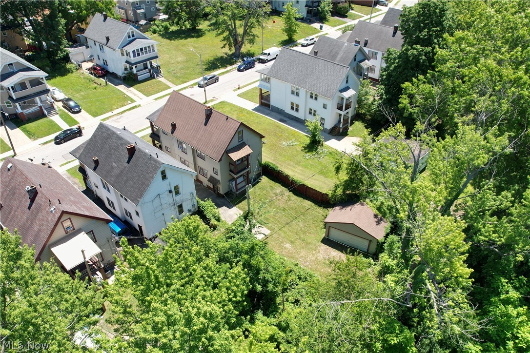 1108 E 143rd Street Cleveland OH 44110