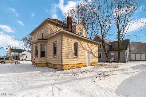 1702 Lexington Avenue Lorain OH 44052