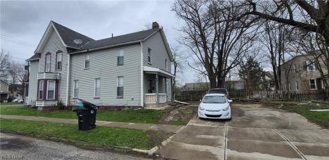 7202 Harvard Avenue Cleveland OH 44105