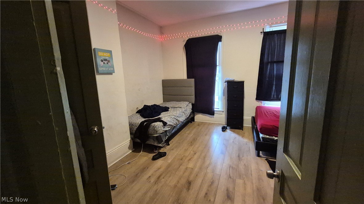 7202 Harvard Avenue Cleveland OH 44105