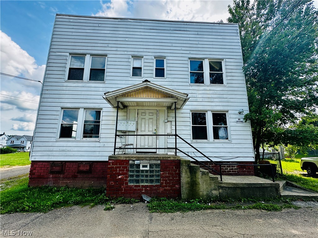 820 Richard Place NW Canton OH 44703