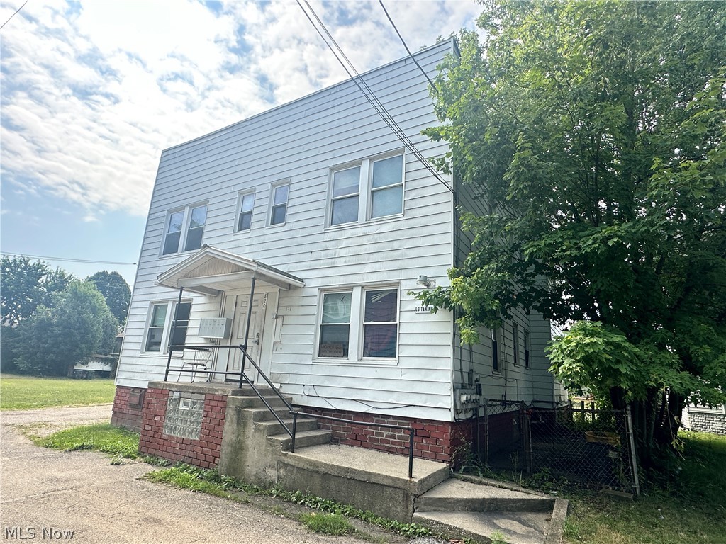 820 Richard Place NW Canton OH 44703