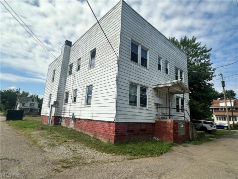 820 Richard Place NW Canton OH 44703