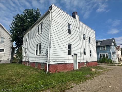 820 Richard Place NW Canton OH 44703
