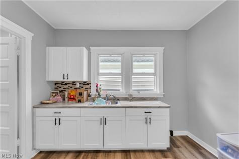 7408 Dudley Avenue Cleveland OH 44102