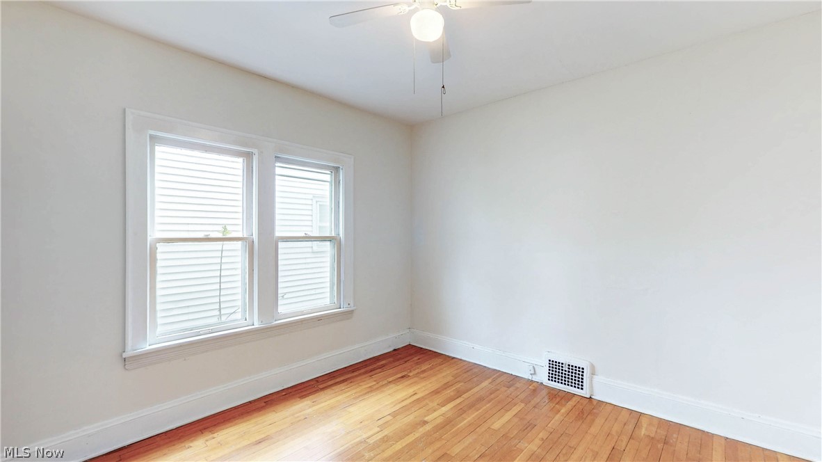 2215 Eldred Avenue Lakewood OH 44107