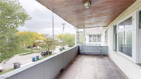 2215 Eldred Avenue Lakewood OH 44107