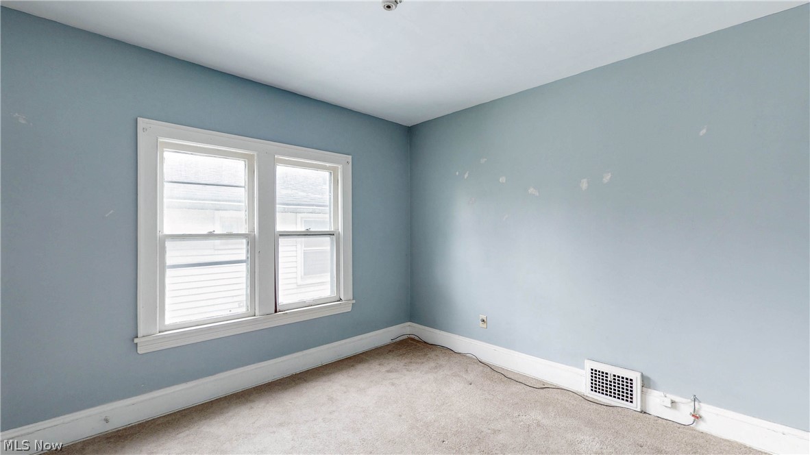 2215 Eldred Avenue Lakewood OH 44107