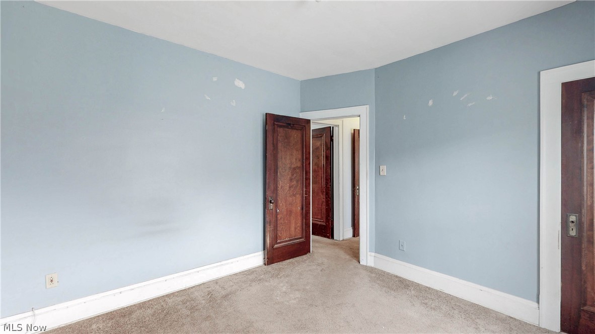 2215 Eldred Avenue Lakewood OH 44107