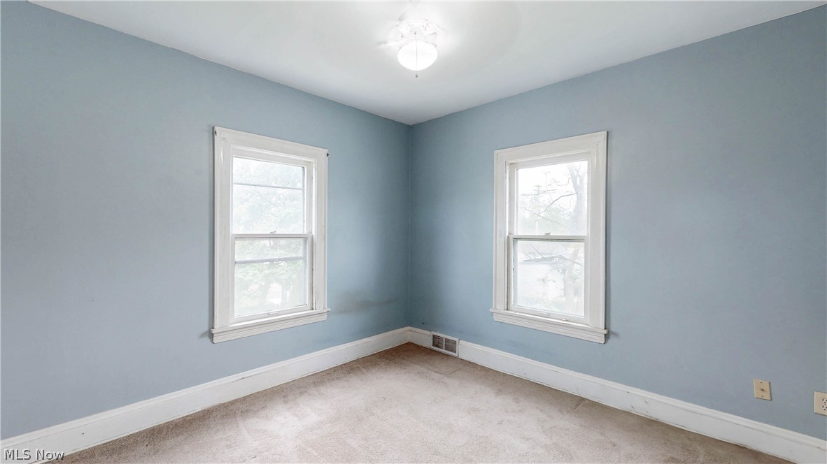 2215 Eldred Avenue Lakewood OH 44107