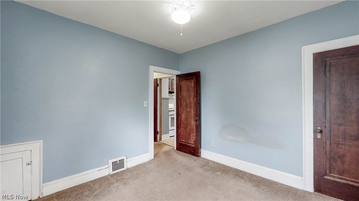 2215 Eldred Avenue Lakewood OH 44107