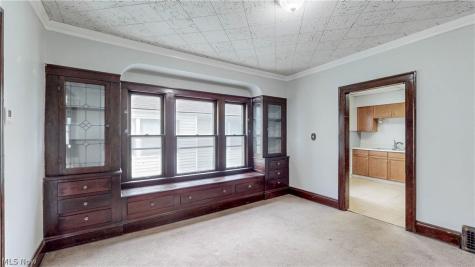 2215 Eldred Avenue Lakewood OH 44107
