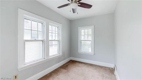 2215 Eldred Avenue Lakewood OH 44107