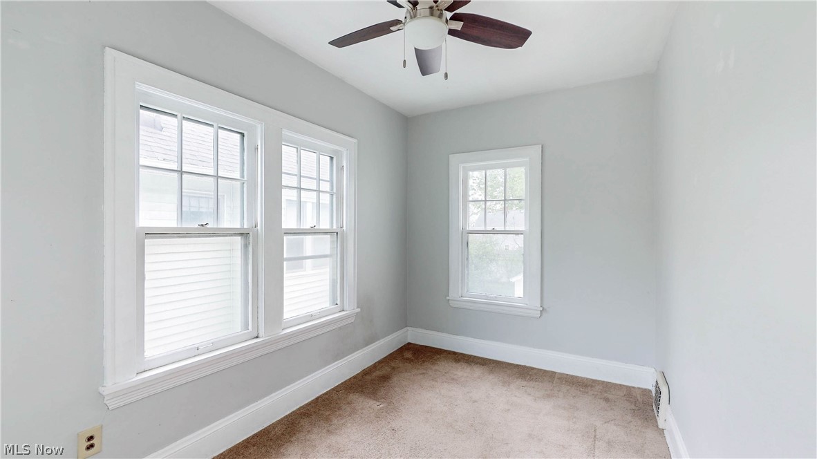 2215 Eldred Avenue Lakewood OH 44107