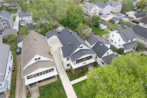 2215 Eldred Avenue Lakewood OH 44107
