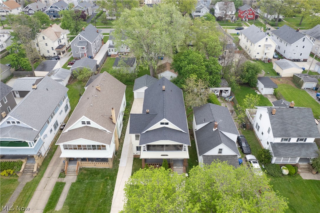 2215 Eldred Avenue Lakewood OH 44107
