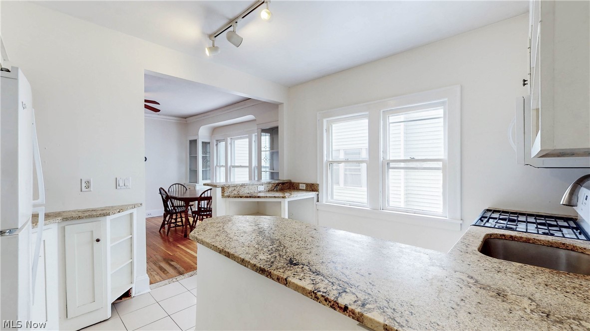 2215 Eldred Avenue Lakewood OH 44107