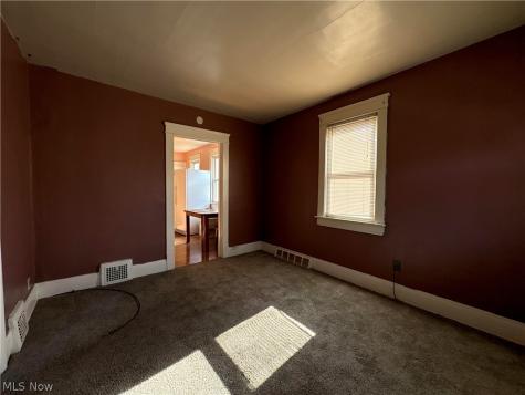3997 East 54th Street Newburgh Heights OH 44105