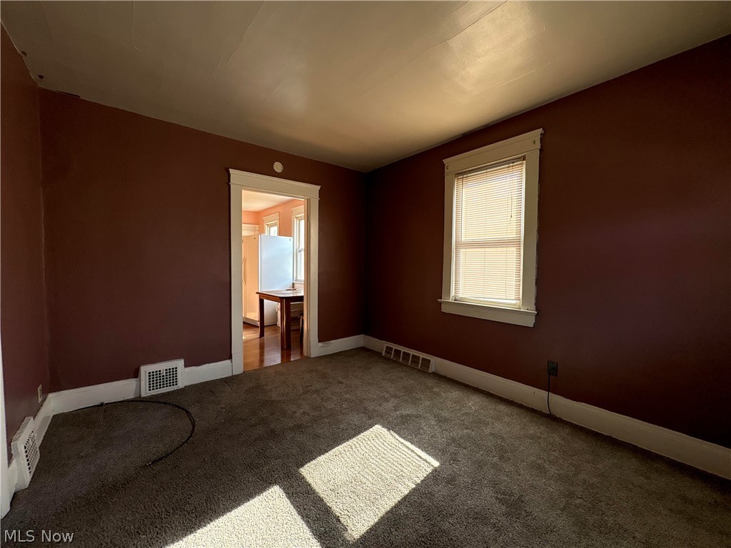 3997 East 54th Street Newburgh Heights OH 44105