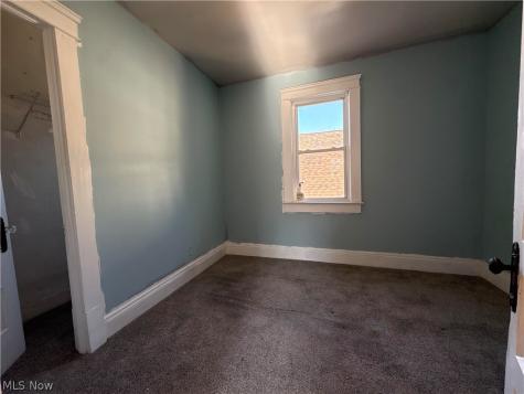 3997 East 54th Street Newburgh Heights OH 44105