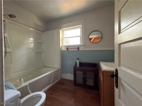3997 East 54th Street Newburgh Heights OH 44105