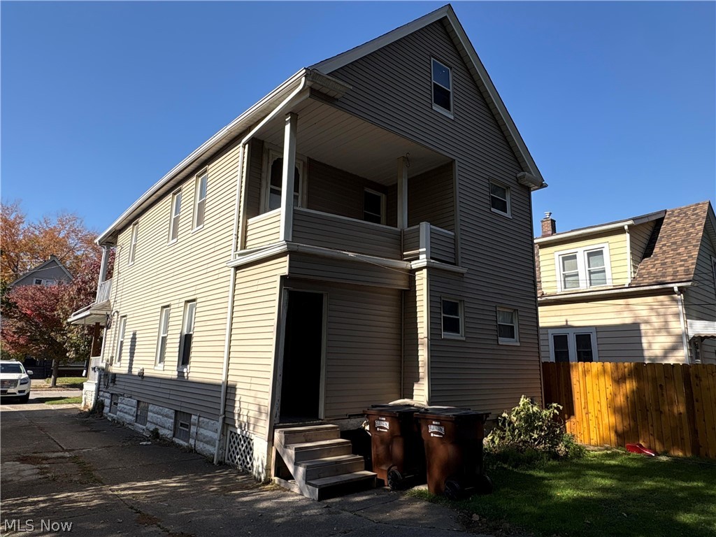3997 East 54th Street Newburgh Heights OH 44105