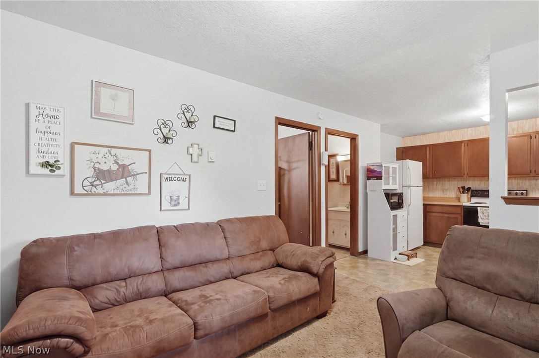 5495 Frazeysburg Road Nashport OH 43830
