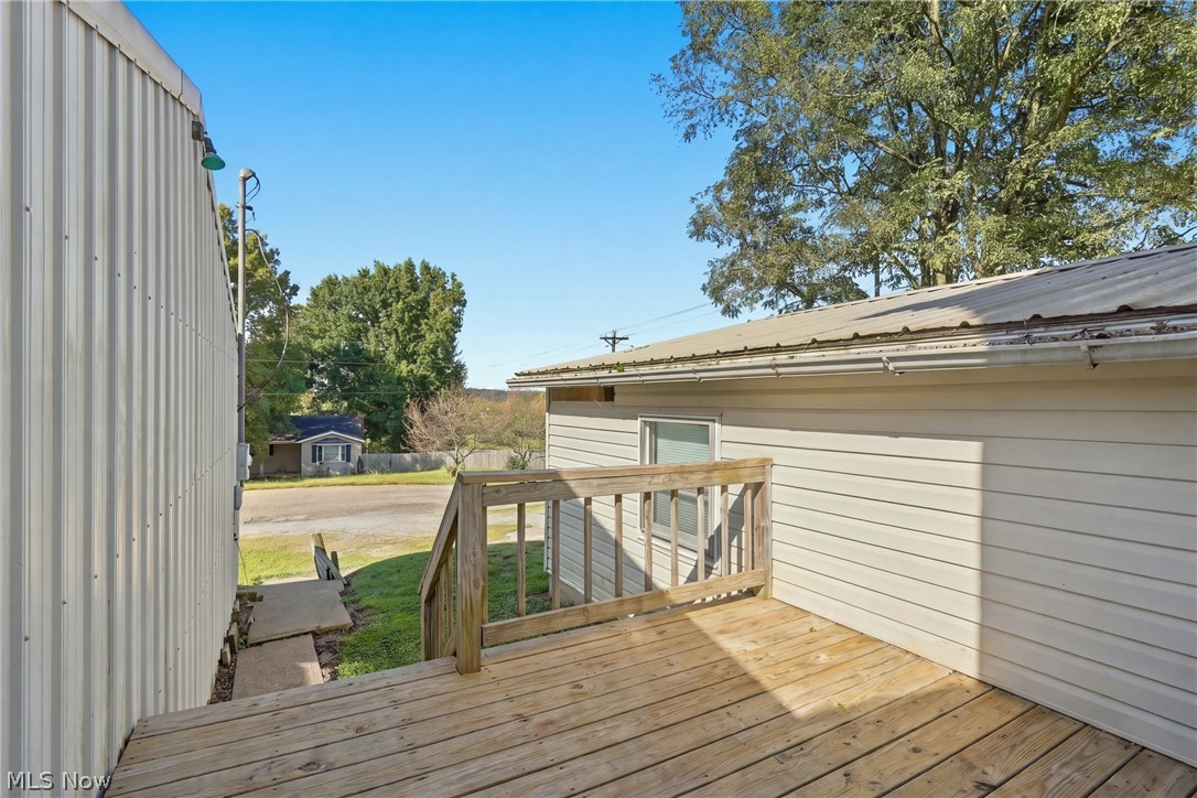 5495 Frazeysburg Road Nashport OH 43830
