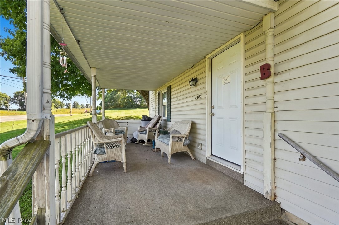 5495 Frazeysburg Road Nashport OH 43830